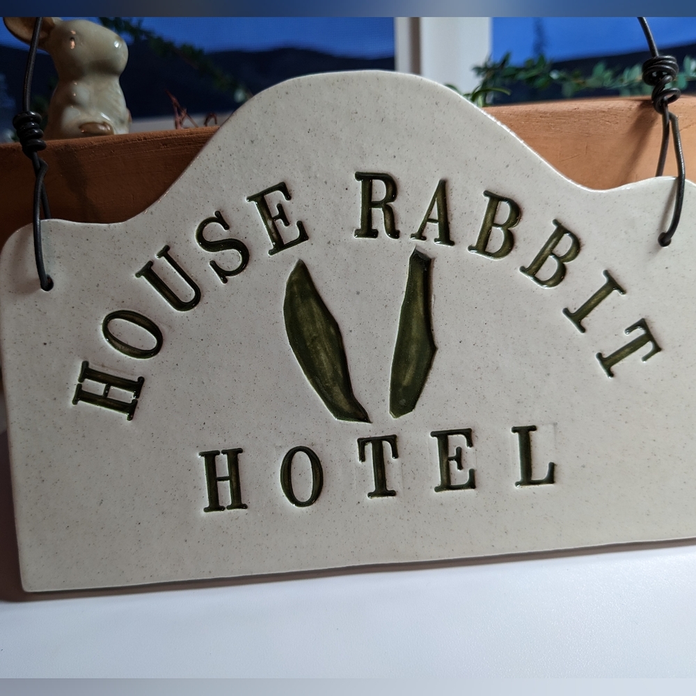 Bunny Hotel Sign House Rabbit - Picture 8 of 13